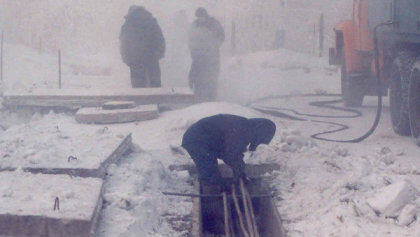 Ремонт канализационных труб зимой - очень трудоемкий и зачастую технически невозможный процесс